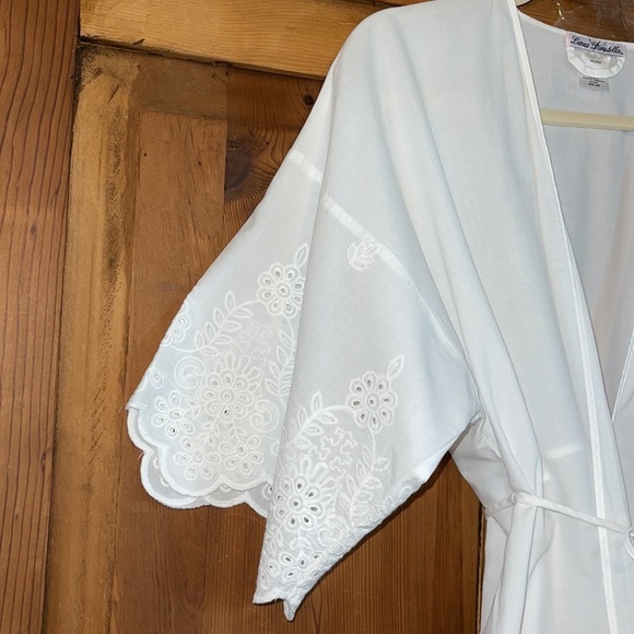 Linea Donatella White Gorgeous Cotton Eyelet Robe Sz. S/M Bridal - Picture 6 of 16
